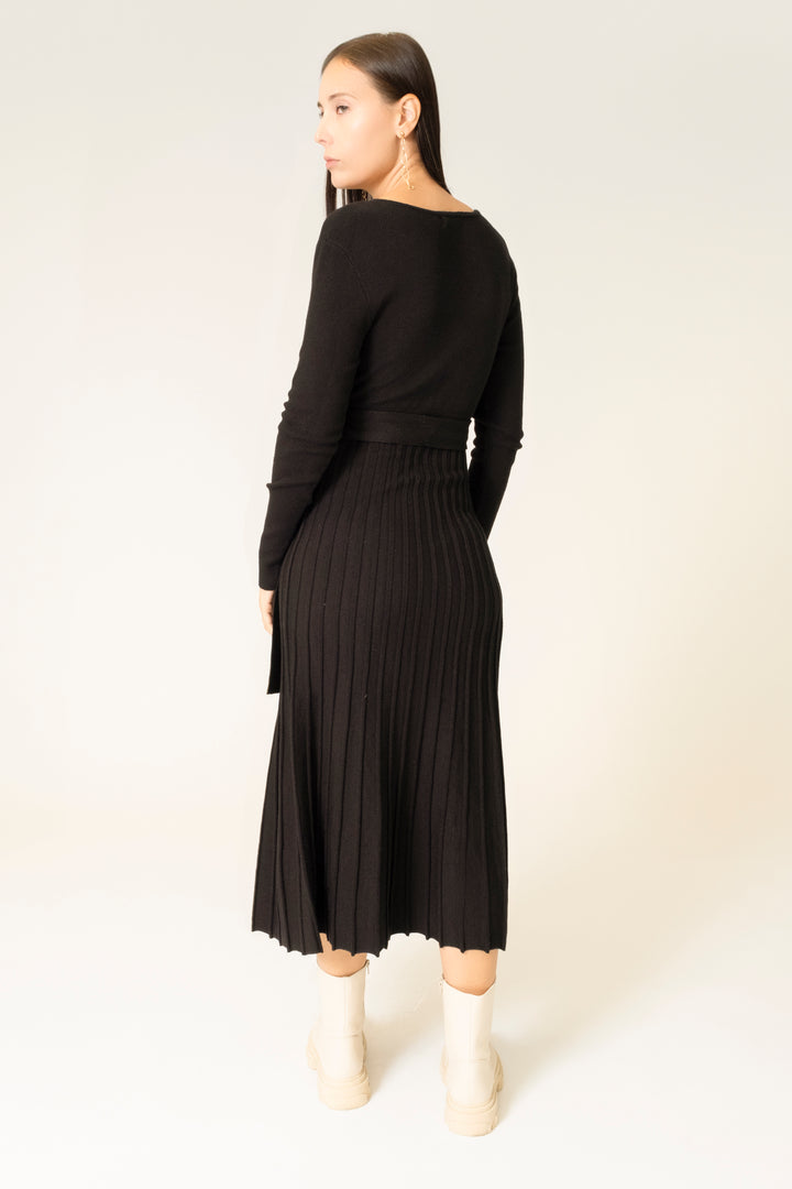 RILEY MIDI DRESS – Area Stars